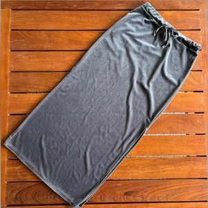 Grey velvet midi skirt / small